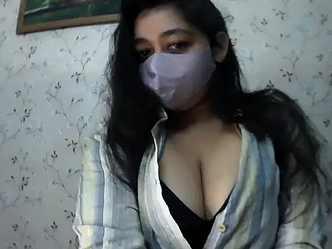 Snapshot of sonali4 chatting on 11/06/25, 12:17 sonali4 online show from 11/06/25, 12:17