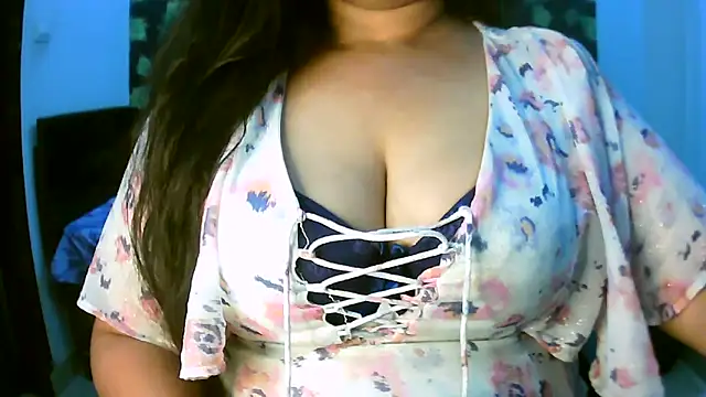Snapshot of sonali4 chatting on 05/26/26, 11:28 sonali4 online show from 05/26/26, 11:28