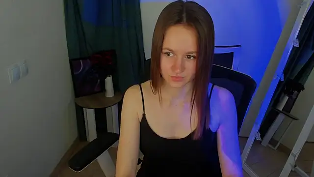 Catherine e online show from 11/18/25, 10:36