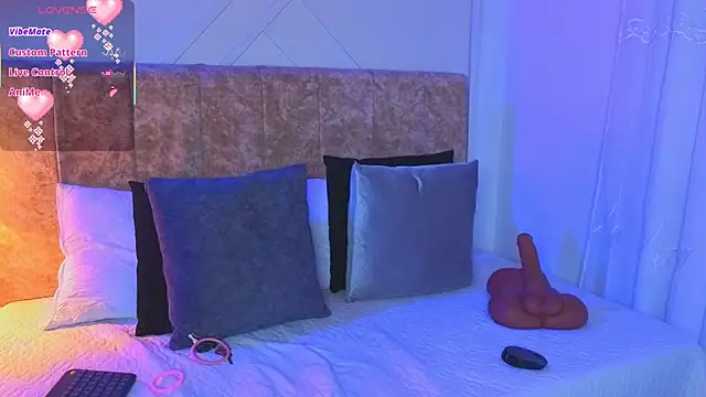 angelinarouse  online show from 02/11/26, 03:22