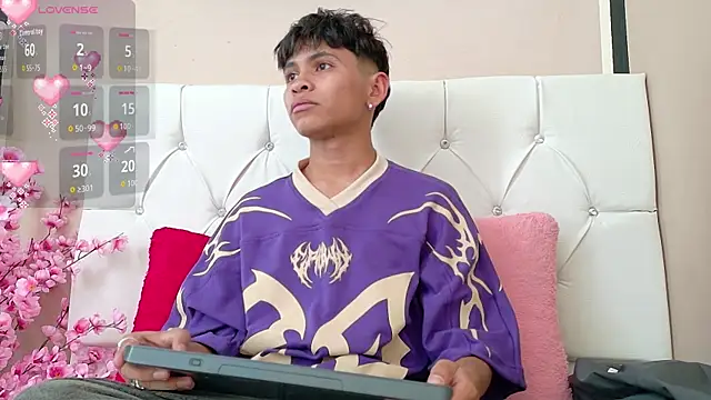 Ethan Westt online show from 10/29/25, 08:21