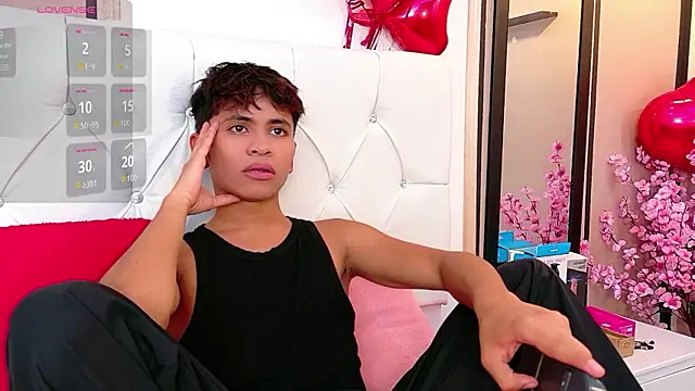 Snapshot of Ethan_Westt chatting on 03/05/26, 08:38 Ethan Westt online show from 03/05/26, 08:38