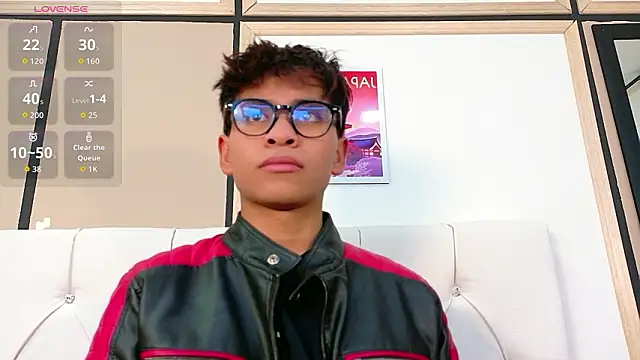 Snapshot of Ethan_Westt chatting on 03/18/26, 08:56 Ethan Westt online show from 03/18/26, 08:56
