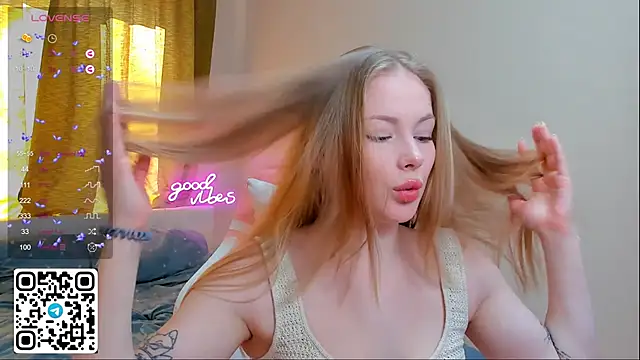 Snapshot of -awari- chatting on 03/18/25, 08:25 -awari- online show from 03/18/25, 08:25