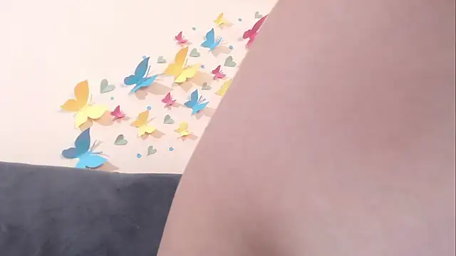 Snapshot of ammy_collins@xh chatting on 10/26/25, 08:15 ammy collinsxh online show from 10/26/25, 08:15