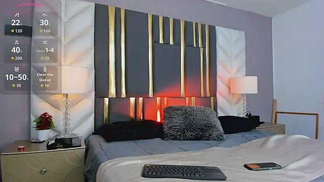 SaraJonness online show from 09/23/25, 12:52