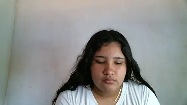 Snapshot of Valeria_Tiffany chatting on 09/16/25, 05:03 Valeria Tiffany online show from 09/16/25, 05:03