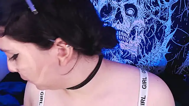 mikaskullcs online show from 09/22/25, 04:47