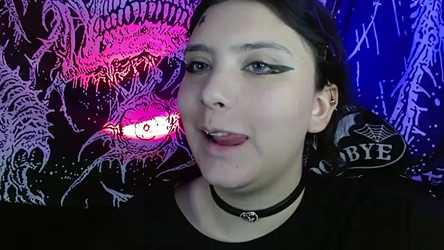 mikaskullcs online show from 09/24/25, 04:38