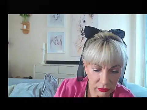 Snapshot of GabrielleTrue chatting on 10/27/25, 07:34 GabrielleTrue online show from 10/27/25, 07:34