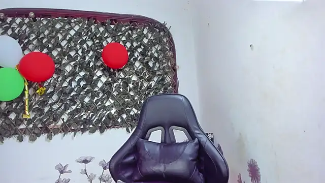 Sarahbrowm  online show from 11/06/25, 07:48