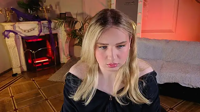 Snapshot of Jes_Solar chatting on 10/29/25, 10:22 Jes Solar online show from 10/29/25, 10:22