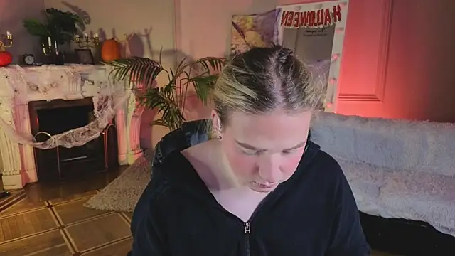 Snapshot of Jes_Solar chatting on 11/01/25, 09:50 Jes Solar online show from 11/01/25, 09:50