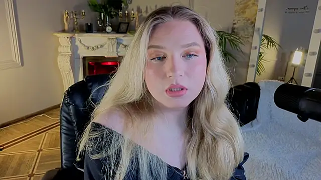 Snapshot of Jes_Solar chatting on 11/12/25, 09:03 Jes Solar online show from 11/12/25, 09:03