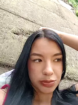 Snapshot of adrianagilton chatting on 11/11/25, 07:58 adrianagilton online show from 11/11/25, 07:58