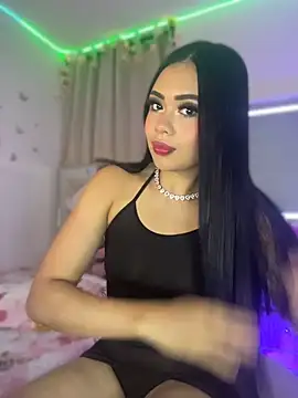 Snapshot of AlitaAnisee chatting on 04/12/26, 03:11 AlitaAnisee online show from 04/12/26, 03:11