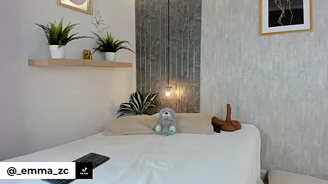 Emmazc  online show from 07/26/26, 03:08