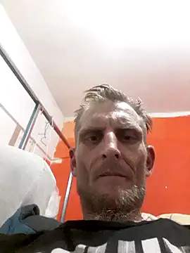 Tomassasdss online show from 10/01/25, 02:39