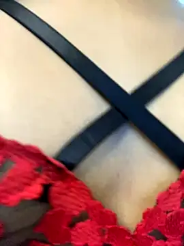 Snapshot of taimara_1 chatting on 11/30/25, 06:12 taimara 1 online show from 11/30/25, 06:12