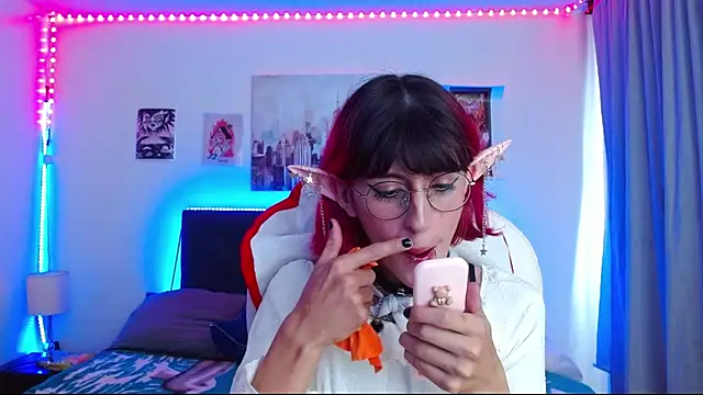 goth minerva online show from 11/28/25, 01:47