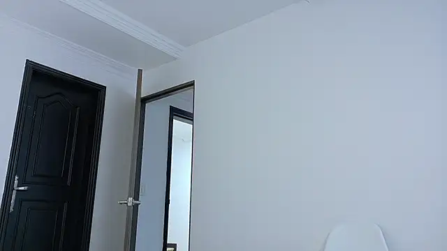 Snapshot of salomehills_ chatting on 03/21/25, 12:17 salomehills online show from 03/21/25, 12:17