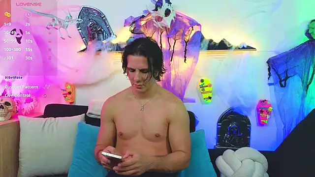 Snapshot of Almiboys chatting on 10/16/25, 03:29 Almiboys online show from 10/16/25, 03:29