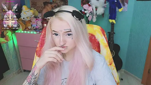 Snapshot of Manuela_unicorn chatting on 11/06/25, 08:21 Manuela unicorn online show from 11/06/25, 08:21