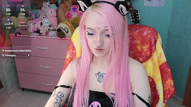 Snapshot of Manuela_unicorn chatting on 12/15/25, 09:19 Manuela unicorn online show from 12/15/25, 09:19