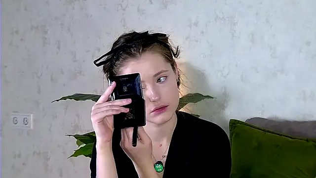 Snapshot of AshleyD_ chatting on 11/15/25, 12:45 AshleyD online show from 11/15/25, 12:45