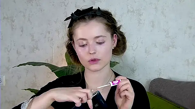 Snapshot of AshleyD_ chatting on 11/25/25, 10:37 AshleyD online show from 11/25/25, 10:37