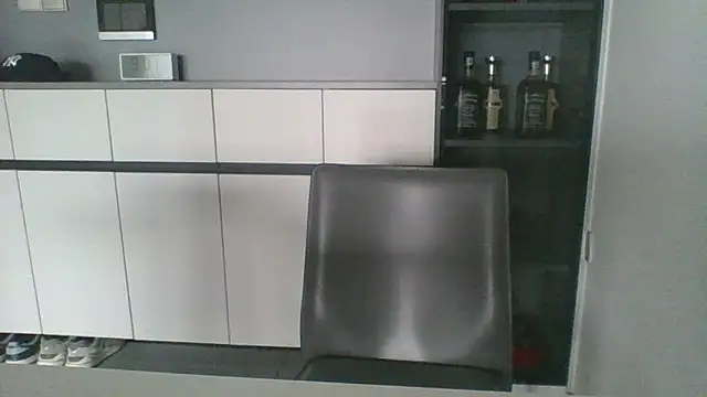 Snapshot of nole_china7 chatting on 10/25/25, 01:02 nole china7 online show from 10/25/25, 01:02