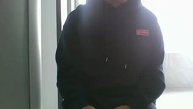 Snapshot of nole_china7 chatting on 10/26/25, 01:11 nole china7 online show from 10/26/25, 01:11