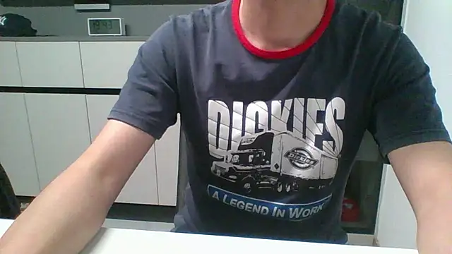 Snapshot of nole_china7 chatting on 11/11/25, 11:43 nole china7 online show from 11/11/25, 11:43