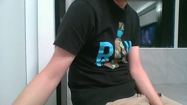 Snapshot of nole_china7 chatting on 11/16/25, 12:00 nole china7 online show from 11/16/25, 12:00