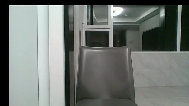 Snapshot of nole_china7 chatting on 11/28/25, 01:58 nole china7 online show from 11/28/25, 01:58