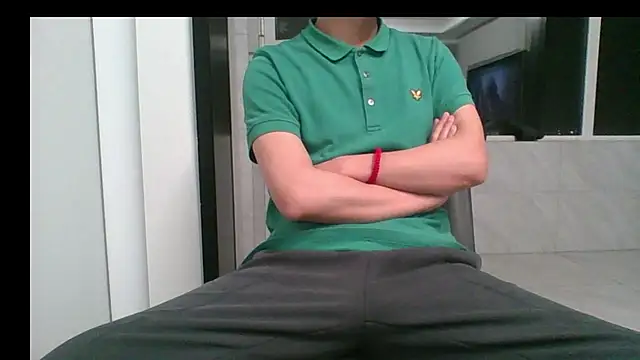 Snapshot of nole_china7 chatting on 12/02/25, 12:43 nole china7 online show from 12/02/25, 12:43