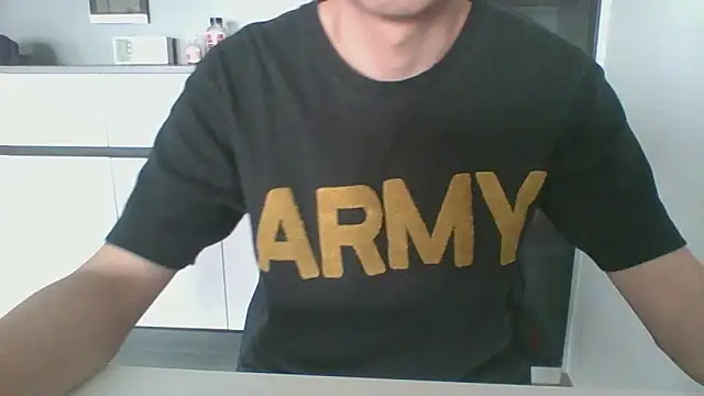 Snapshot of nole_china7 chatting on 12/15/25, 12:26 nole china7 online show from 12/15/25, 12:26