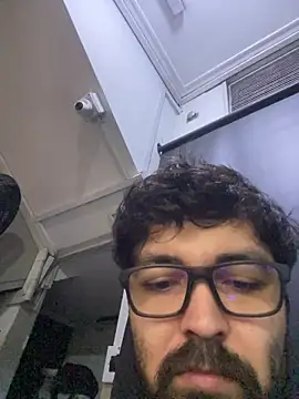 Snapshot of Freakydrag chatting on 11/16/25, 04:18 Freakydrag online show from 11/16/25, 04:18