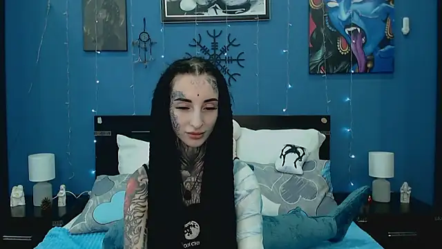 Velvetbat online show from 05/18/26, 07:03
