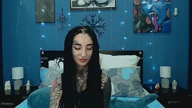 Velvetbat online show from 06/15/26, 07:10