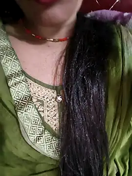 Eshwari Chopra online show from 02/18/26, 03:35