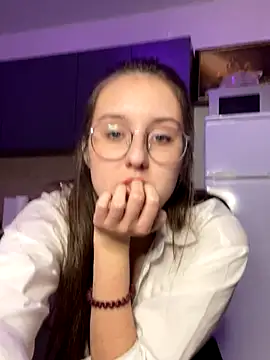 Snapshot of Vviikkssiikk chatting on 10/16/25, 03:35 Vviikkssiikk online show from 10/16/25, 03:35