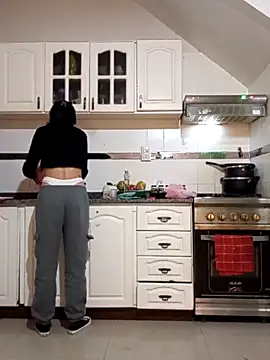 Snapshot of Camilitah chatting on 09/17/25, 03:24 Camilitah online show from 09/17/25, 03:24