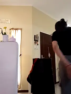 Snapshot of Camilitah chatting on 10/01/25, 02:34 Camilitah online show from 10/01/25, 02:34