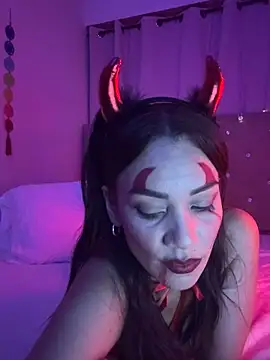 Snapshot of sofia8428 chatting on 10/28/25, 12:36 sofia8428 online show from 10/28/25, 12:36