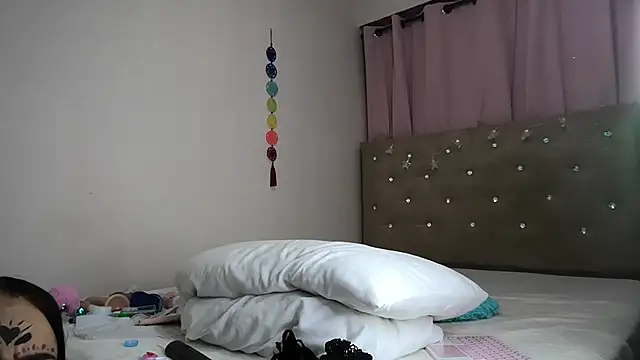 Snapshot of sofia8428 chatting on 11/03/25, 01:51 sofia8428 online show from 11/03/25, 01:51