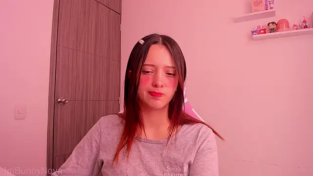 Snapshot of ImBunnyNova chatting on 05/08/26, 02:11 ImBunnyNova online show from 05/08/26, 02:11