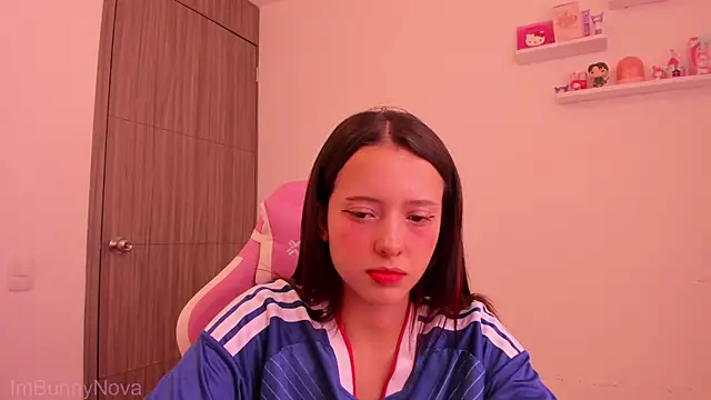 Snapshot of ImBunnyNova chatting on 05/30/26, 03:53 ImBunnyNova online show from 05/30/26, 03:53