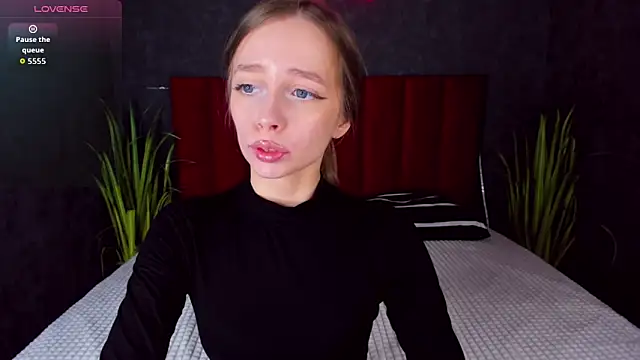 Snapshot of Amy_Waynee chatting on 11/02/25, 05:04 Amy Waynee online show from 11/02/25, 05:04