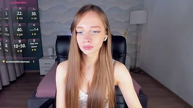 Snapshot of Amy_Waynee chatting on 11/08/25, 06:29 Amy Waynee online show from 11/08/25, 06:29